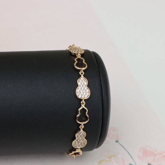 "Elegant Rose Gold Gourd Design Bracelet with Crystal Accents, XPBL0918 - Picture 9 of 12